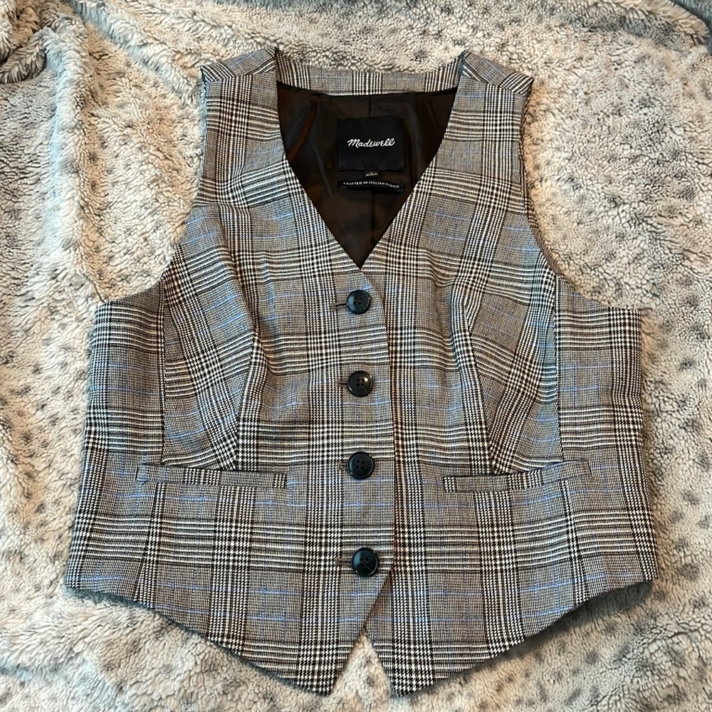 Madewell Waisted Vest in Yarn-Dye - Picture 7 of 10
